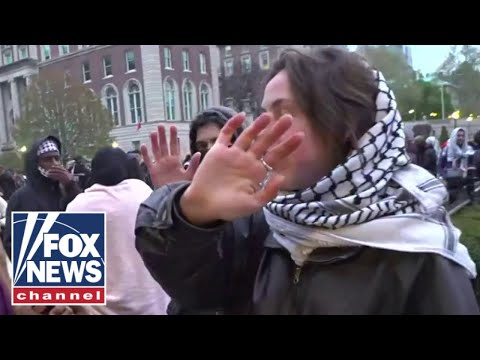 Video: Anti-Israel protesters at Columbia University refuse to talk to Fox News