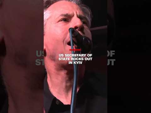 Video: US Secretary of State rocks out in Kyiv