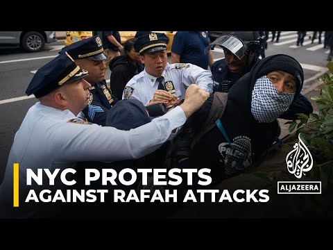 Video: Several arrests as protesters march in New York City against Rafah incursion