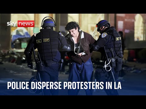 Video: UCLA protests: Police disperse students amid violent clashes in US