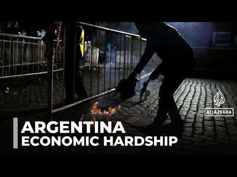 Video: Protest & worship in Argentina: Demonstrations overlap with Catholic feast day