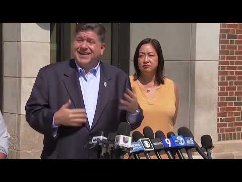 Video: Illinois governor says residents afraid of ICE crackdown | REUTERS