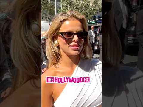 Video: Brooks Nader Is Asked About Her New Boyfriend While Taking Pics With Fans In New York, NY