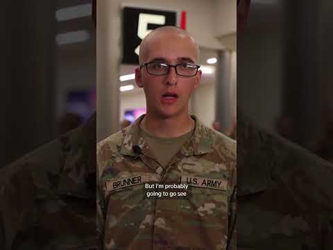 Video: Thousands of new US Army recruits head home for Christmas