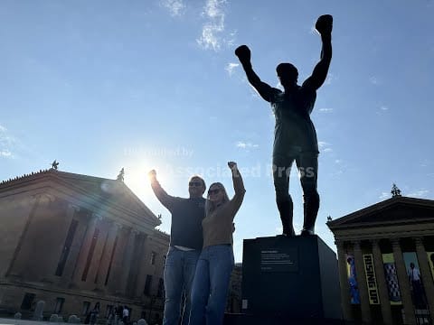 LiveTube News | Video: Philadelphia Museum of Art embraces Rocky Balboa...